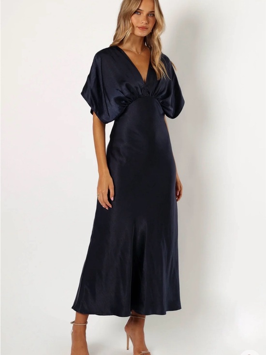 Petal & Pup Dresses & Skirts - Petal & Pup Navy Satin V-Neck Maxi Dress